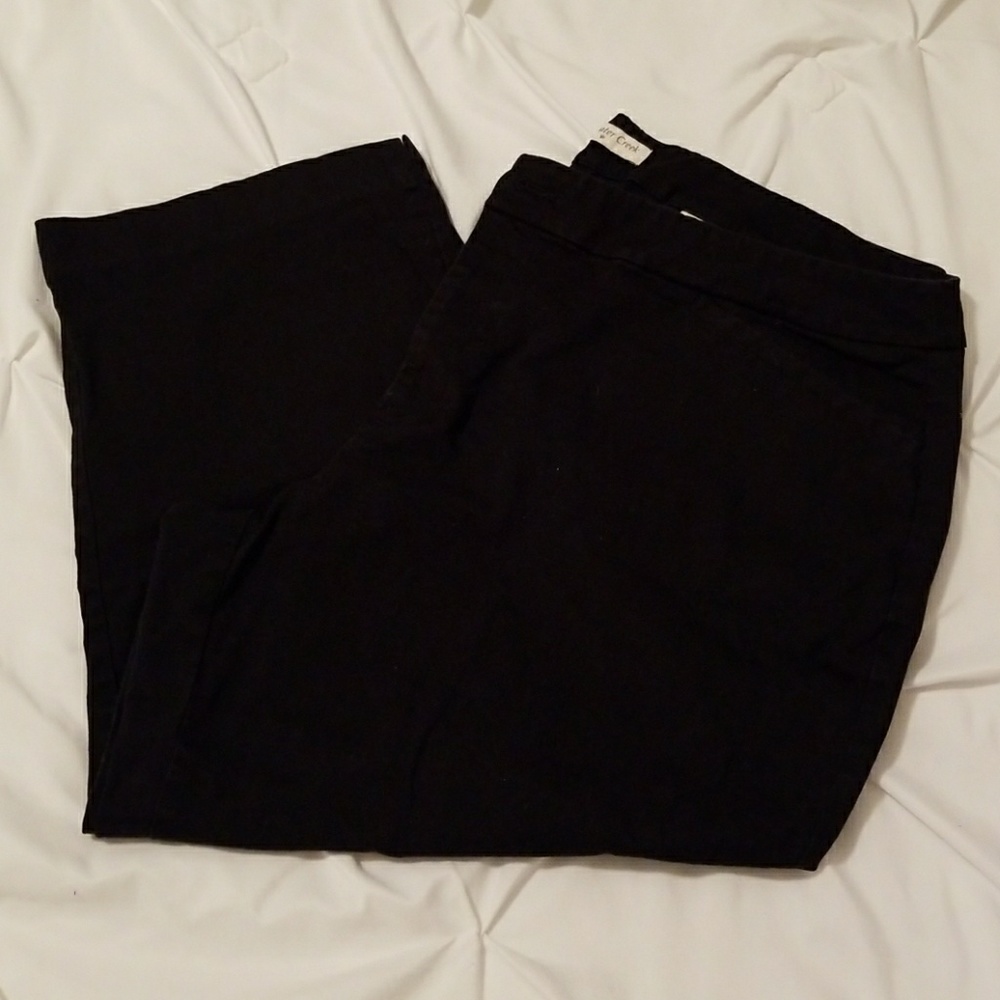 Black Capris